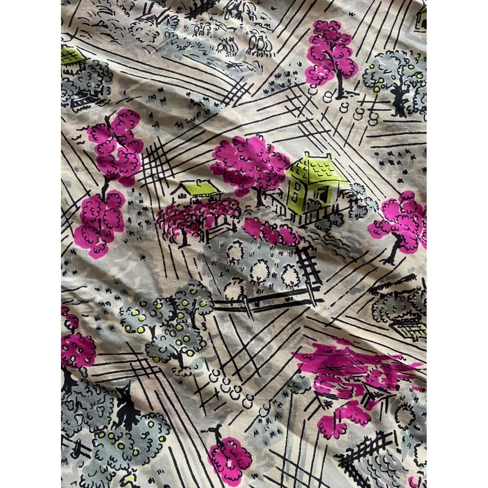 Unbranded vintage square